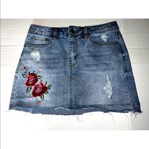 Angel Kiss Sz M Distressed Denim Mini Skirt Embroidered Flowers Raw Hem